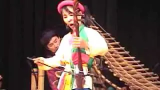 " Nhạc cổ truyền "  Vietnam mouth Violin (K'ny)  with Hoang  Bich