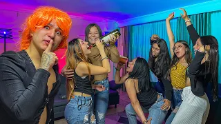 ME INFILTRO EN UNA FIESTA PRIVADA DE CHICAS * Me disfrazo de MUJER y LAS ESPIO