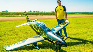 GIANT RC PILATUS PC-21 TOMAHAWK AVIATION TURBOPROP TURBINE MODEL FLIGHT DEMO