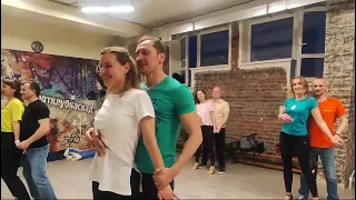 Красивая бачата парный танец для взрослых школа латиноамериканских танцев