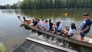 Basketbalisté na dračích lodích