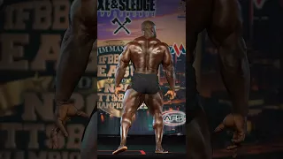 Samson Dauda guest posing at 2023 Pittsburgh Pro