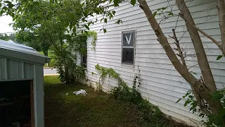 EXPLORING ABANDONED HOUSE Ready For Demolition