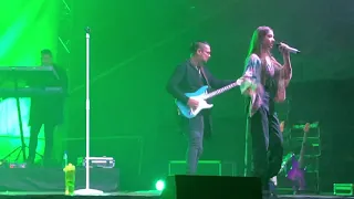 Viki Gabor - Superhero (Live Kraków)