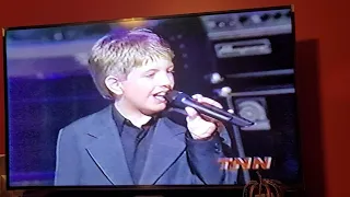 Billy's  debut at the grand ole opry singing till I can make it on my own,  and one voice 6/00