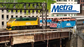 Nearly an hour of Metra and Amtrak Trains in Downtown Chicago!