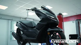 Honda PCX 125 (2021-2023) - EasyBlock Motorcycle Wheel Lock - Installation Video