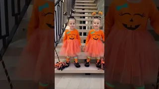Mom vs Grandma twins Halloween outfits. Which one you like more?