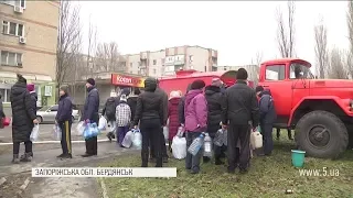 Прорив колектора в Бердянську: школи та дитсадки закрито, півміста - без води