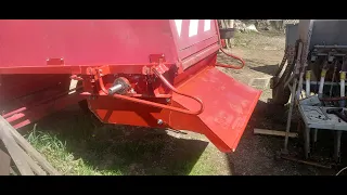 Січкарня на Massey Ferguson 187 саморобний.