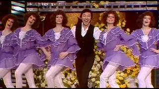 Karel Gott & Fernsehballett - Schlaf mit meiner Liebe ein (1978)