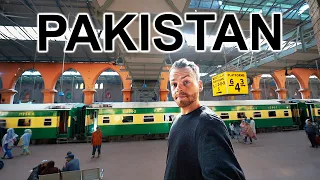 24 HOUR TRAIN IN PAKISTAN 🇵🇰 (Extreme Travel Pakistan)