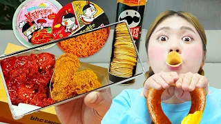 Mukbang Spicy Fried Chicken and Fire Spicy Noodle TTeokbokki Kielbasa Sausage Challenge by HIU 하이유