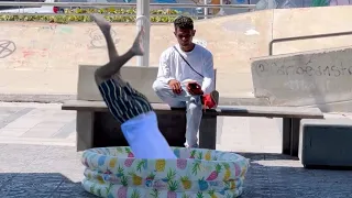 La piscina/ Invisible #comedy #funny #funnyvideo