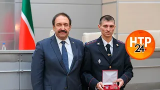 Нижнекамского полицейского Юрия Рандошкина наградили медалью