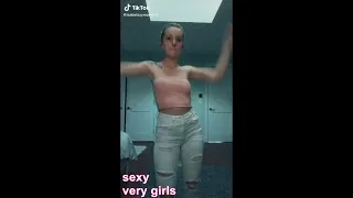 NO BRA - 17 #NOBRALESSCHALLENGE# TIKTOK #SHORTS#