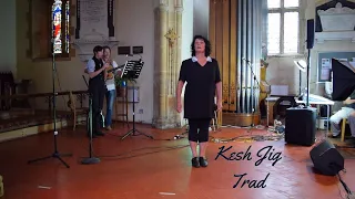 Saint Wulfric's Folk Club - Les Bennett & Maria Paolozzi - The Kesh Jig