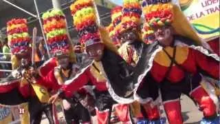 Líderes de la tradición encabezaron la Batalla de Flores 2013