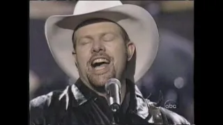 She Daisy - Toby Keith *I Wanna Talk About Me* American Music Awards '01