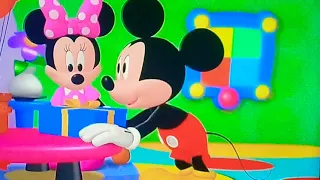 El Beso De Minnie & Mickey!!!