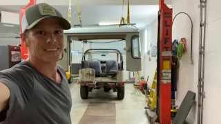 How to remove roof on Toyota Land Cruiser FJ40 BJ40