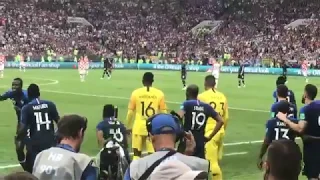 La réaction des joueurs de l'Equipe de France au coup de sifflet final !