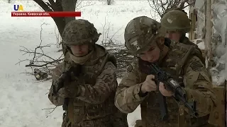 Как британские бойцы тренируют украинских пехотинцев