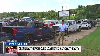 Clearing the vehicles scattered across Waverly
