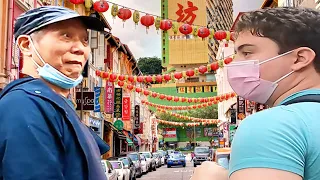 American Tourist Surprises Chinese Grandpa With Flawless Mandarin 😂