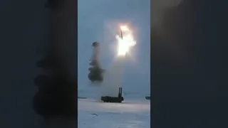 como é lançado míssil teleguiado pelo Ar