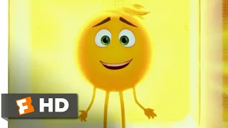 The Emoji Movie - Gene Smiles Scene | Fandango Family