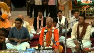 Hare Krishna Kirtan by HH Lokanath Swami at ISKCON Nairobi on 19 April 2015