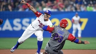 Javier Baez Defense at the World Baseball Classic (Tagging Play) No look tag