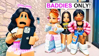 I Found BADDIES ONLY SLEEPOVER On SNAPCHAT.. (Brookhaven RP🏡)