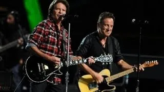 Bruce Springsteen & John Fogerty - Fortunate Son (Live)