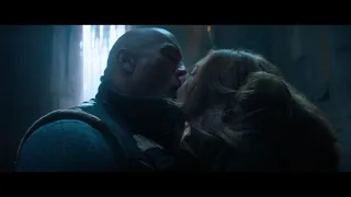 Dwayne TheRock Johnson "KISS" Karen Gillan 🔥 in Jumanji3