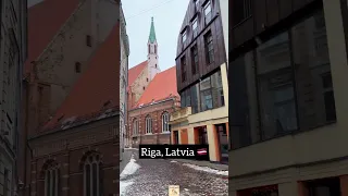 Riga Old Town looks beautiful in Snowfall ❄️❤️😊 | Visit Latvia 🇱🇻 #riga