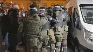 Бійка Підкріплення силовиків під Офіс Президента Банкова Сергій Стерненко