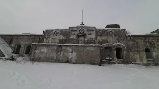 Форт Тотлебен (Первомайский)- один из самых больших островных фортов Кронштадской крепости.