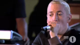 Eminem - Berzerk Live For BBC Radio 1