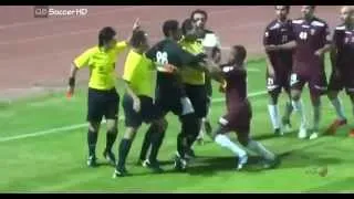 Incredibile Rissa !! Arbitro arabo prende a pugni i giocatori e li espelle HD