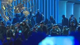 'Jesus is King: Sunday Service Experience': Kanye West, choir perform at Lakewood Church