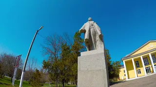 Statue of Lenin in Raşcov [CC]