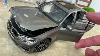 ULTIMATE DRIVING MACHINE! !!👍💖 2020 BMW 330i 1/18 Diecast by Norev Review by Model Car