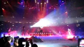 Britney Spears - Intro + Circus, live in O2 World in Berlin, Germany