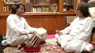 Ustad Tari khan sahib and  shagird Inderyas Daud Taj #ustadtarikhan #tablacover #tablaclasses