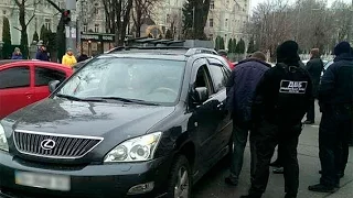В Одесі УВБ затримало на хабарі від переселенки колишніх та діючих правоохоронців