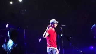 Enrique Iglesias - "Nunca Te Olvidaré" Live (02/15/14 Madison Square Garden - New York City, NY)