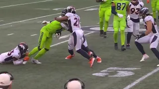 Randy Gregory Causes DK Metcalf Fumble | Broncos vs Seahawks