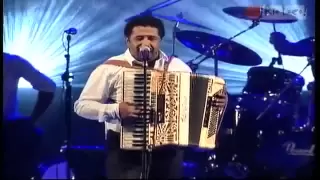 Cheb Khaled - Yamina (Festival Toulouse 2009).flv